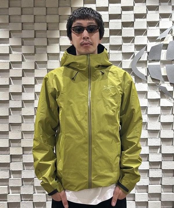 rogiさんの「BEAMS WOMEN｜【EXCLUSIVE】ARC&rsquo;TERYX / Gamma MX Hoody M」を使ったコーディネート