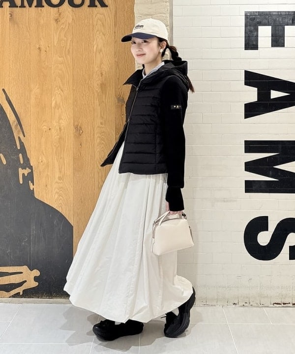 Joさんの「BEAMS WOMEN｜TATRAS / GRIF ダウンジャケット」を使ったコーディネート