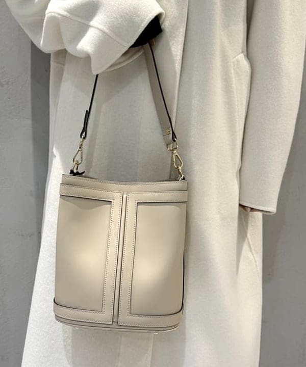 ヒライさんの「BEAMS WOMEN｜リバー フーディーコート」を使ったコーディネート