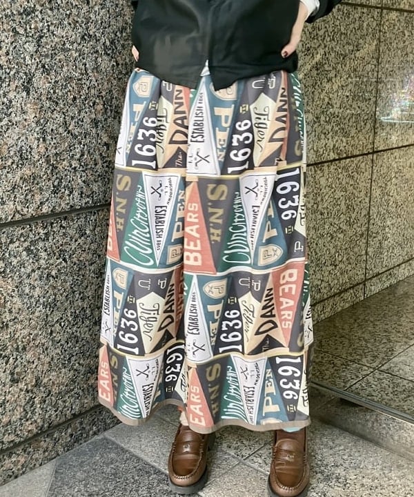 小原 もこさんの「BEAMS WOMEN｜リバーシブル ダウン ジャケット」を使ったコーディネート