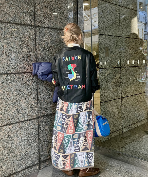 小原 もこさんの「BEAMS WOMEN｜リバーシブル ダウン ジャケット」を使ったコーディネート