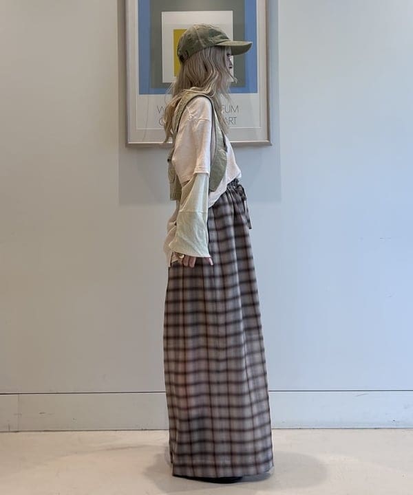 ando naoさんの「BEAMS WOMEN｜ベルギー リネン ショートスリーブ」を使ったコーディネート