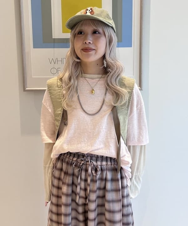 ando naoさんの「BEAMS WOMEN｜ベルギー リネン ショートスリーブ」を使ったコーディネート