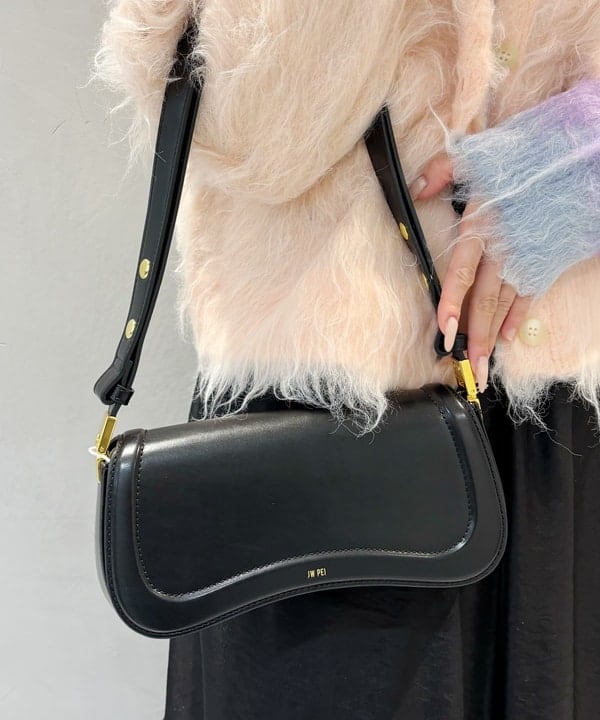 りかちょび/岸本梨佳さんの「BEAMS WOMEN｜シアー ティアード スカート」を使ったコーディネート