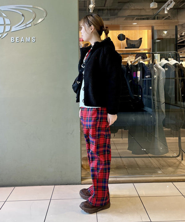 早川 萌子さんの「BEAMS WOMEN｜Gymphlex / ボア フード ジャケット」を使ったコーディネート