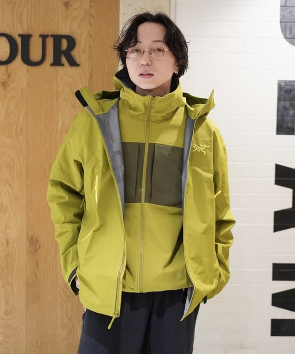 SUDOさんの「BEAMS WOMEN｜【EXCLUSIVE】ARC&rsquo;TERYX / Beta SL Jacket M」を使ったコーディネート