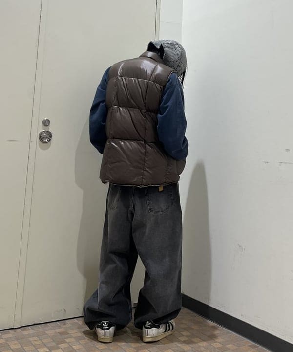 菊田 悠さんの「BEAMS WOMEN｜ワイドストレート バルーン デニムパンツ」を使ったコーディネート