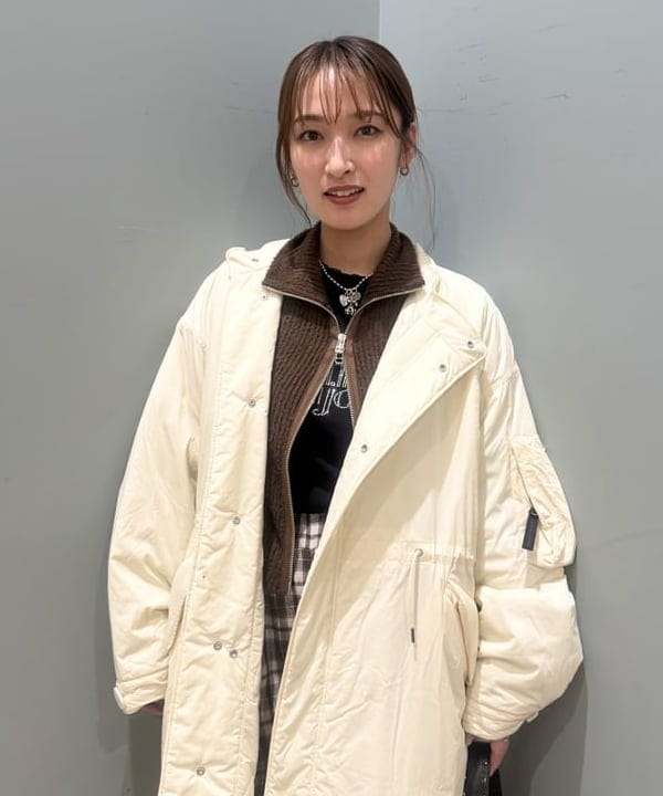 松本 佳菜子さんの「BEAMS WOMEN｜配色 ワンハンドル バッグ」を使ったコーディネート