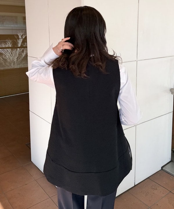 大浦 栞さんの「BEAMS WOMEN｜【別注】GIANNI NOTARO / フラップ ハンドバッグ」を使ったコーディネート