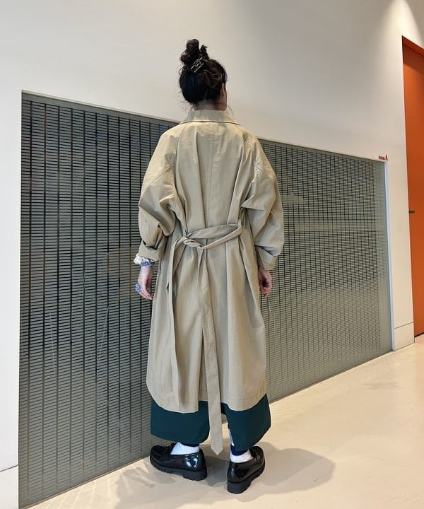 清水 彩乃さんの「BEAMS WOMEN｜ダブルニー タイト スカート」を使ったコーディネート