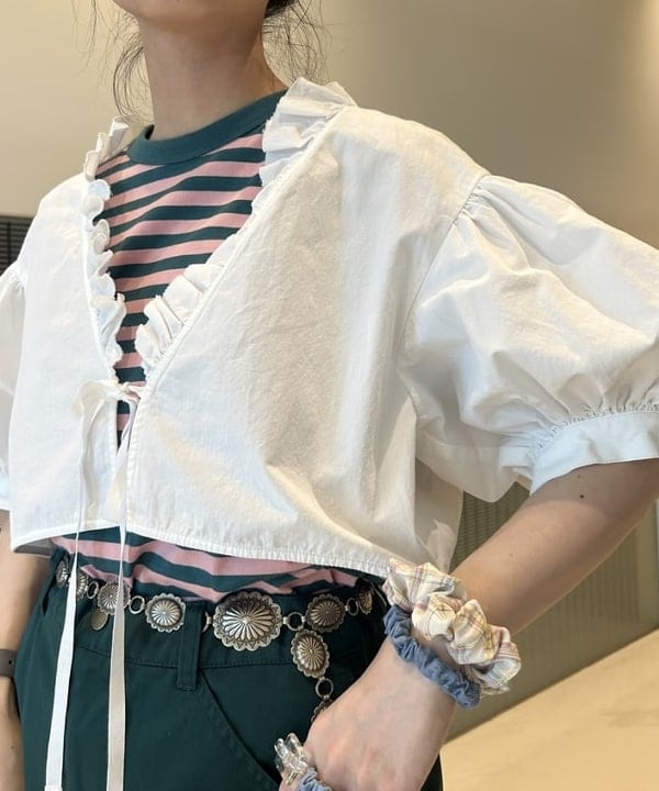 清水 彩乃さんの「BEAMS WOMEN｜ダブルニー タイト スカート」を使ったコーディネート