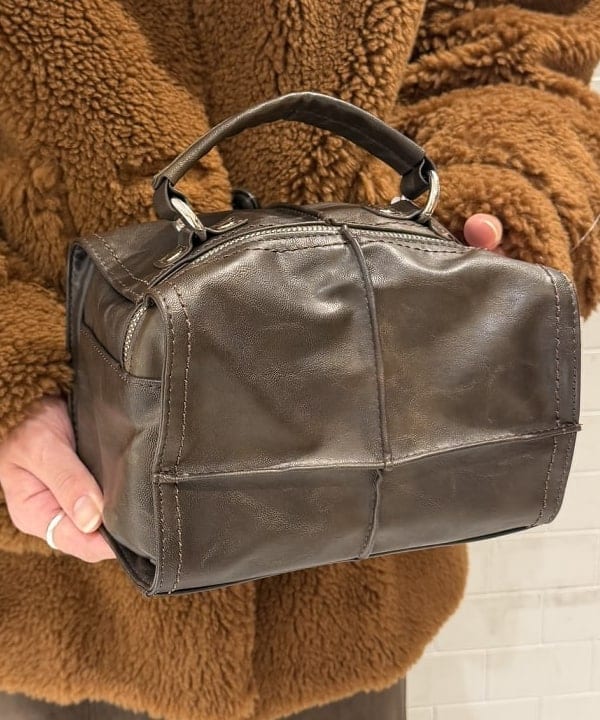 マツミヤさんの「BEAMS WOMEN｜アンゴラ混 ビーニー」を使ったコーディネート