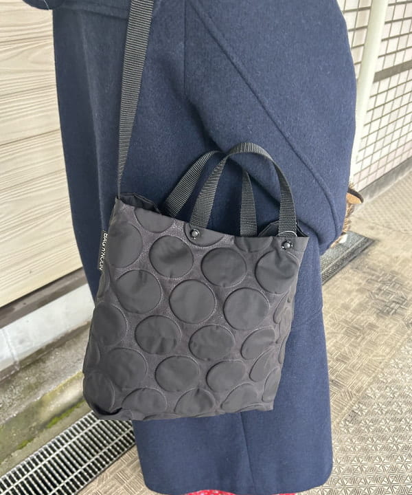 MATSUMOTO AMIさんの「BEAMS WOMEN｜モッサー ロング ダッフルコート 25FW」を使ったコーディネート