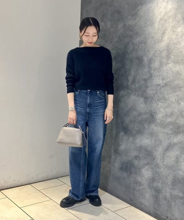 丸山 真菜美さんの「BEAMS WOMEN｜【別注】Barbour / BEDALE ジャケット」を使ったコーディネート