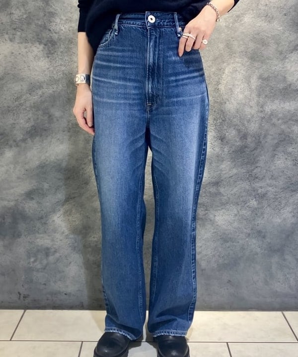 丸山 真菜美さんの「BEAMS WOMEN｜【別注】Barbour / BEDALE ジャケット」を使ったコーディネート