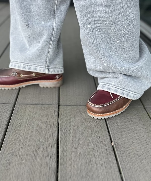 BAKU(東江 漠)さんの「BEAMS WOMEN｜5ゲージ ガーメントダイ クルーネックニット」を使ったコーディネート