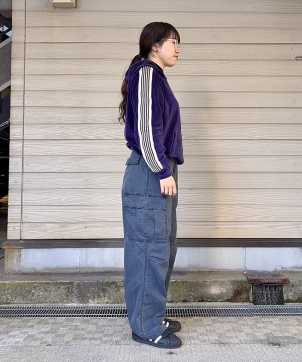 チナツさんの「BEAMS WOMEN｜リップストップ ミリタリー パンツ」を使ったコーディネート