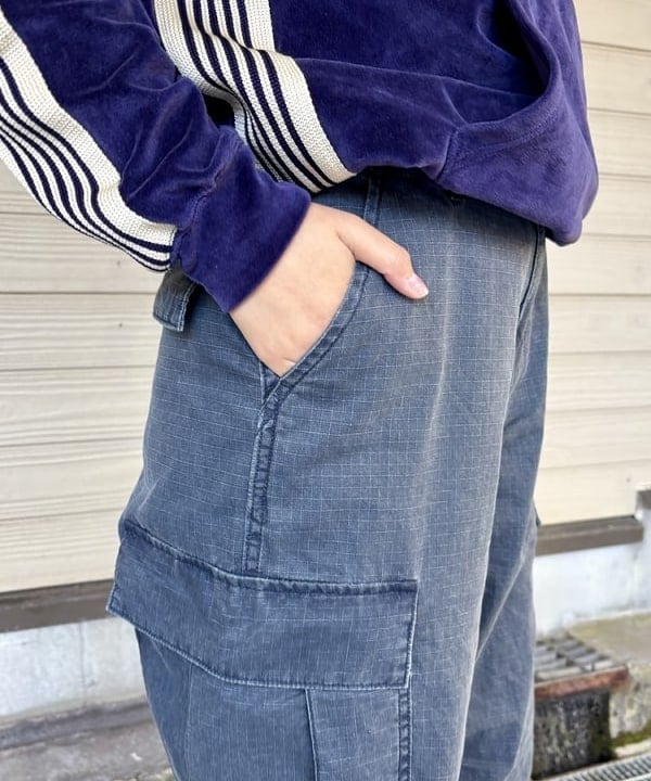 チナツさんの「BEAMS WOMEN｜リップストップ ミリタリー パンツ」を使ったコーディネート