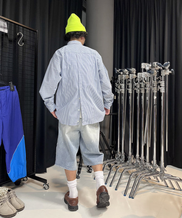 BAKU(東江 漠)さんの「BEAMS WOMEN｜バックボタンシャツ」を使ったコーディネート