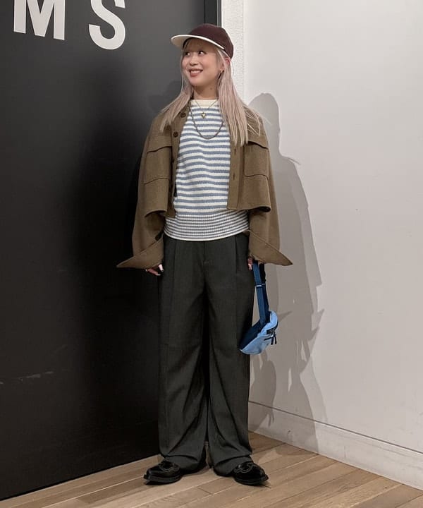 ando naoさんの「BEAMS WOMEN｜【別注】WINNER CAP / 2TONE CAP 25FW」を使ったコーディネート