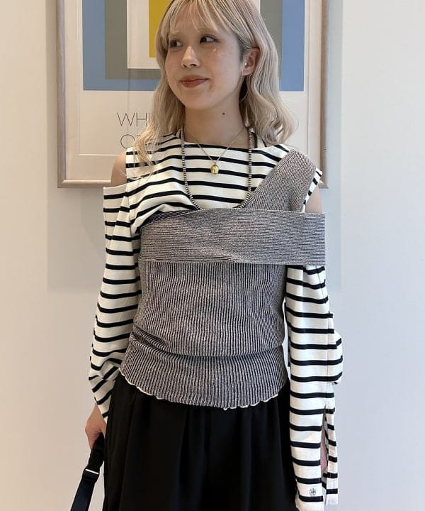 ando naoさんの「BEAMS WOMEN｜maturely / ボーダー オープン ショルダー ロングスリーブ カットソー」を使ったコーディネート