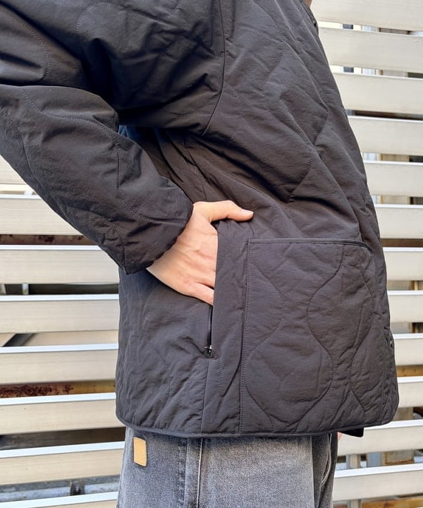 高遠 恒巳さんの「BEAMS WOMEN｜ダウン ミリタリー ライナージャケット」を使ったコーディネート