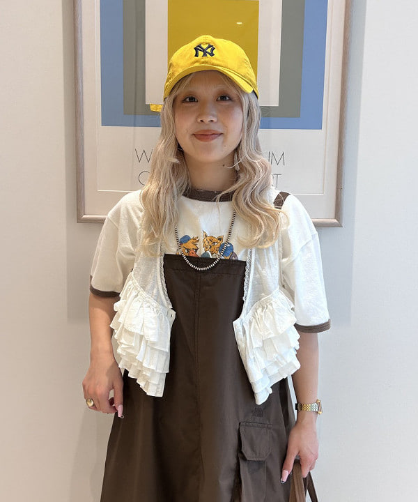 ando naoさんの「BEAMS WOMEN｜【別注】HEAR MY NAME &times; maturely / プレイヤーズ プリント ショートスリーブ」を使ったコーディネート