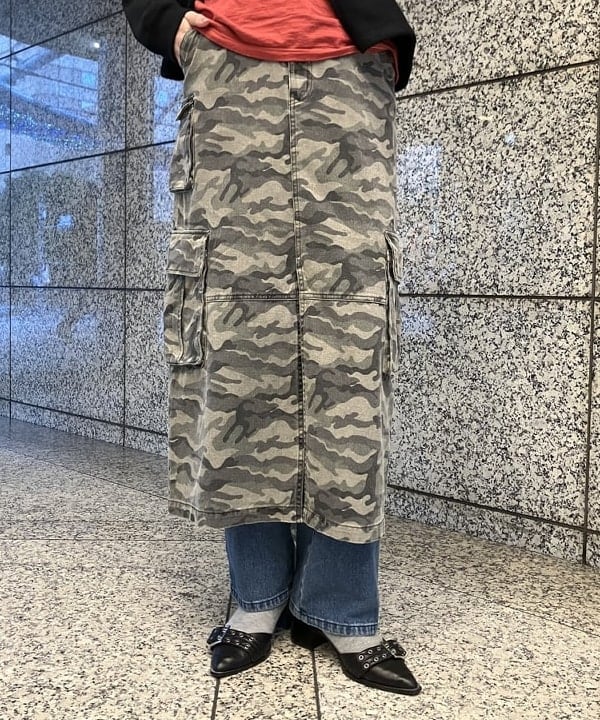 加歩さんの「BEAMS WOMEN｜【別注】Champion / ジップ スウェット」を使ったコーディネート