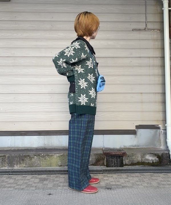 森川 夏衣さんの「BEAMS WOMEN｜【別注】Gramicci/ リップストップ スラックス」を使ったコーディネート