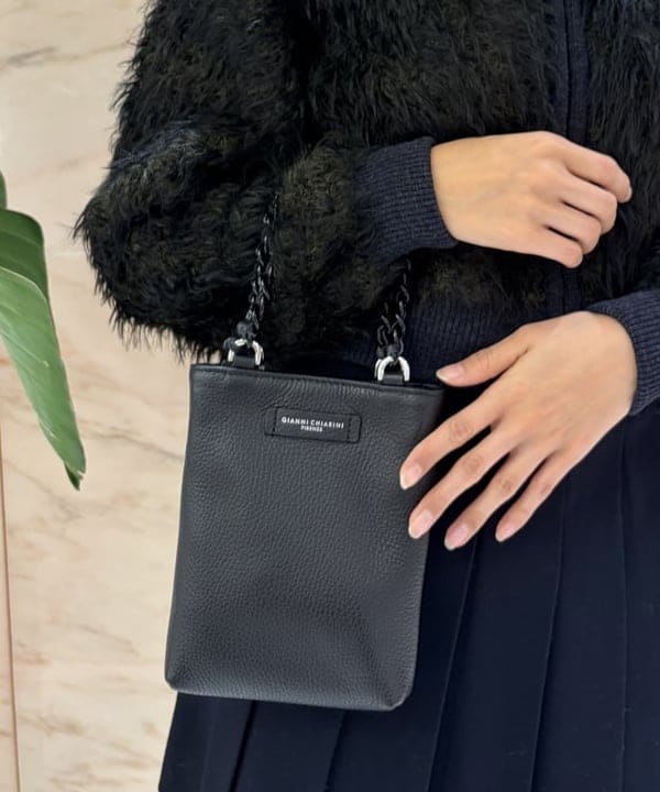 茂野 真楓さんの「BEAMS WOMEN｜TAN / ニット ファー ボンバージャケット」を使ったコーディネート