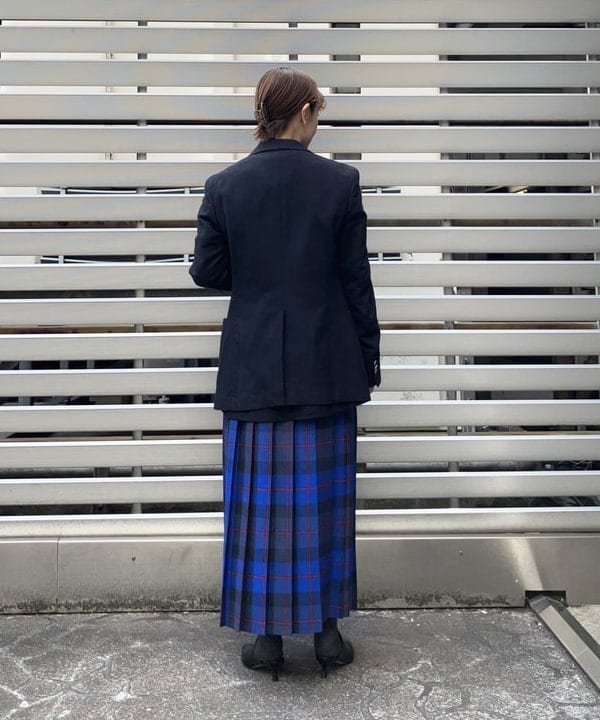 多田 日奈子さんの「BEAMS WOMEN｜AK+1 / ウール ソリッド 2ボタン ジャケット」を使ったコーディネート