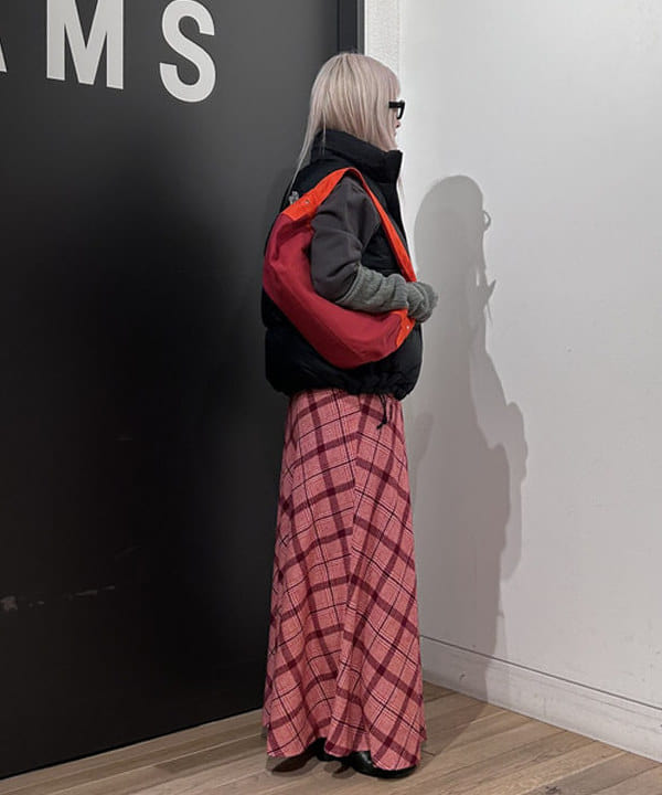 ando naoさんの「BEAMS WOMEN｜チェック ロング Aライン スカート」を使ったコーディネート