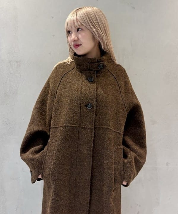 ヒカリさんの「BEAMS WOMEN｜スタンドカラー シングル コート」を使ったコーディネート