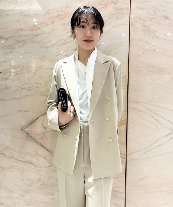 中丸　栞さんの「BEAMS WOMEN｜ソフト ボクシー ジャケット＊」を使ったコーディネート