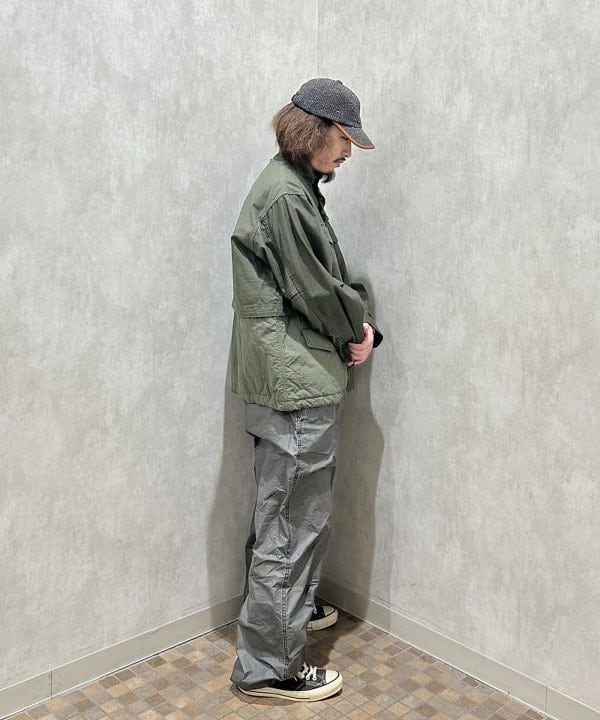 吉田 洸輝さんの「BEAMS WOMEN｜ワイドフィト バックサテン レイヤード M-65 ブルゾン」を使ったコーディネート