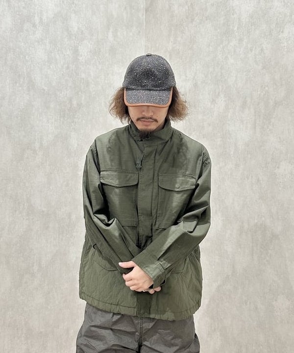 吉田 洸輝さんの「BEAMS WOMEN｜ワイドフィト バックサテン レイヤード M-65 ブルゾン」を使ったコーディネート