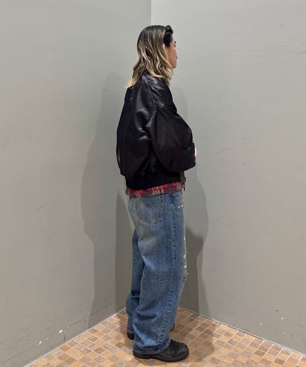 Ryohei Takataさんの「BEAMS WOMEN｜リバーシブル フェード ボンバー ジャケット」を使ったコーディネート