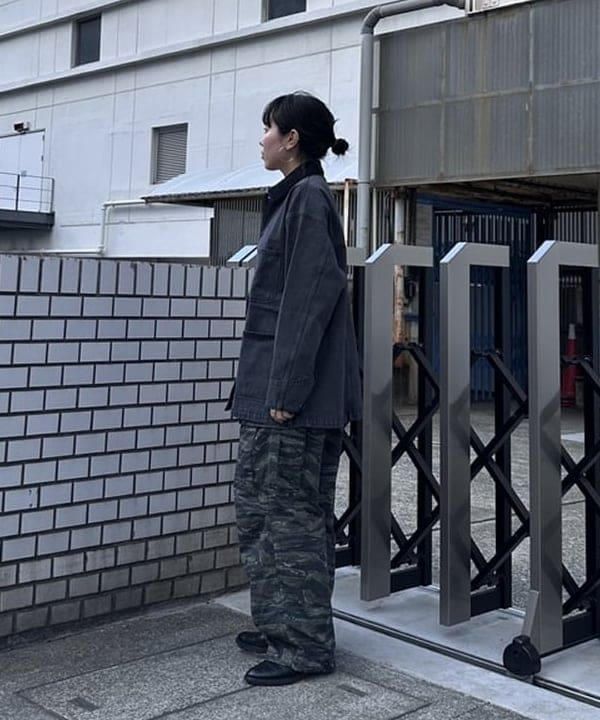 なるみさんの「フェード デニム ルーズ カバーオールジャケット」を使ったコーディネート