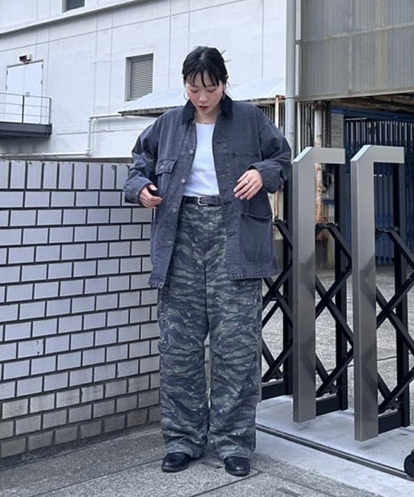 なるみさんの「フェード デニム ルーズ カバーオールジャケット」を使ったコーディネート