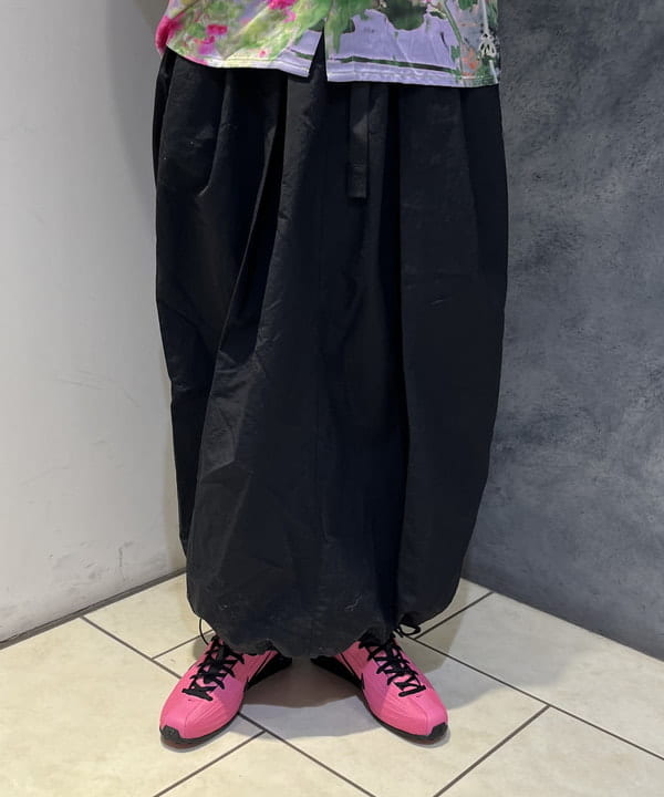 星野 真依さんの「BEAMS WOMEN｜PAM_FloralShrtSP」を使ったコーディネート