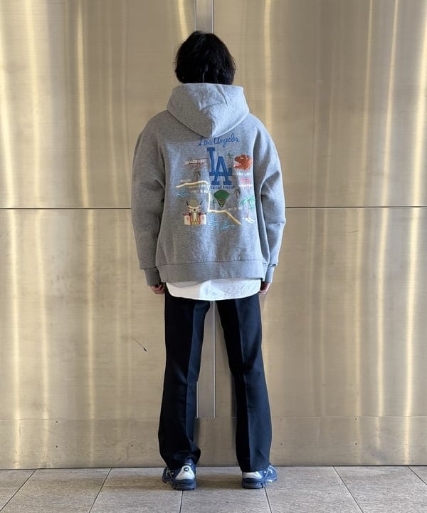 うえきんぐさんの「【別注】テーラー東洋 / ZIPUP HOODIE」を使ったコーディネート