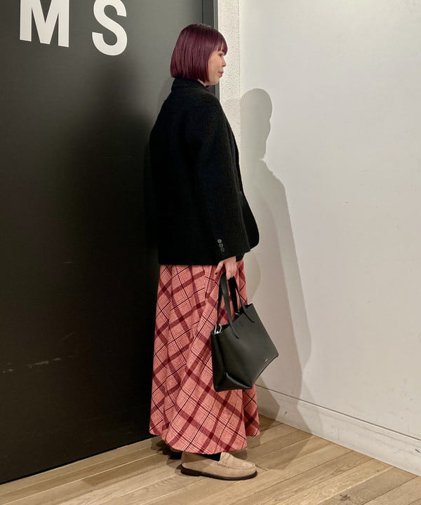 早川 萌子さんの「BEAMS WOMEN｜モヘヤループ シャギー ジャケット」を使ったコーディネート
