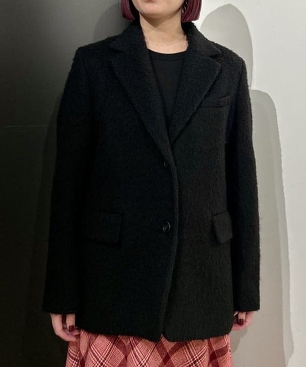 早川 萌子さんの「BEAMS WOMEN｜モヘヤループ シャギー ジャケット」を使ったコーディネート