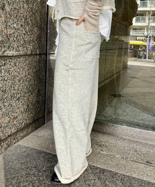 小原 もこさんの「BEAMS WOMEN｜maturely / ダメージ アームウォーマー」を使ったコーディネート