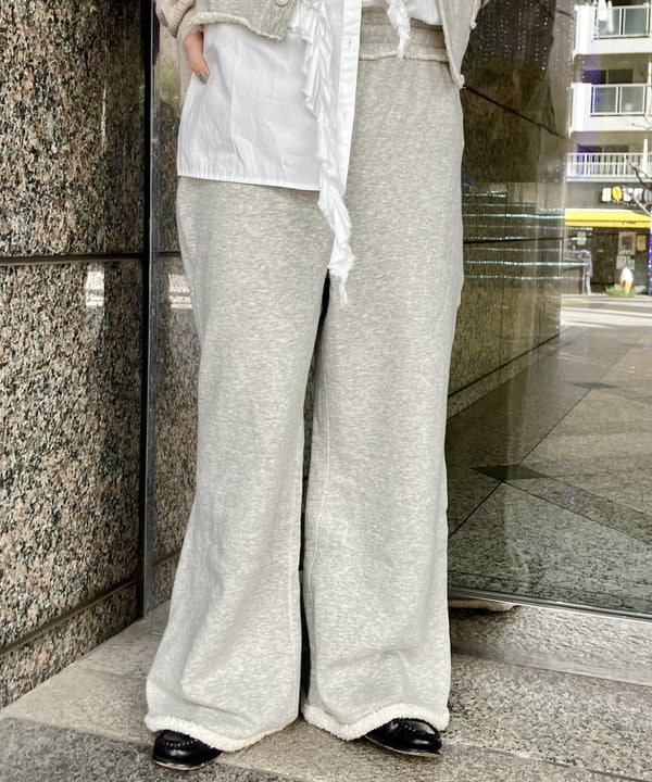 小原 もこさんの「BEAMS WOMEN｜maturely / ダメージ アームウォーマー」を使ったコーディネート