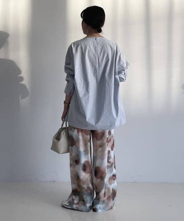 SAKAIさんの「BEAMS WOMEN｜PUNTI. / WALTZ ハンドバッグ」を使ったコーディネート