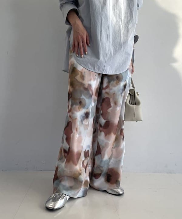 SAKAIさんの「BEAMS WOMEN｜PUNTI. / WALTZ ハンドバッグ」を使ったコーディネート