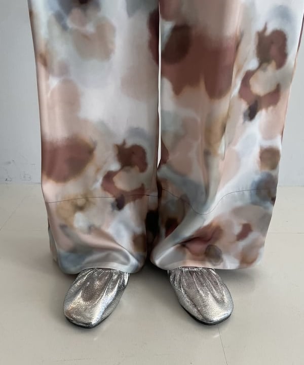 SAKAIさんの「BEAMS WOMEN｜PUNTI. / WALTZ ハンドバッグ」を使ったコーディネート