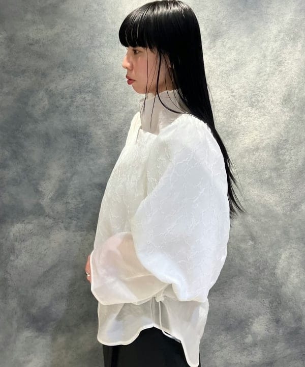 OSUMIさんの「BEAMS WOMEN｜エディター東原妙子 &times; Demi-Luxe BEAMS / 2WAY ジャカード ブラウス」を使ったコーディネート