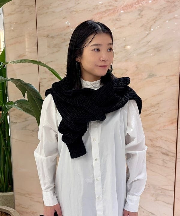 小笠原 楓さんの「BEAMS WOMEN｜【別注】:colon / ツイル シャツ」を使ったコーディネート